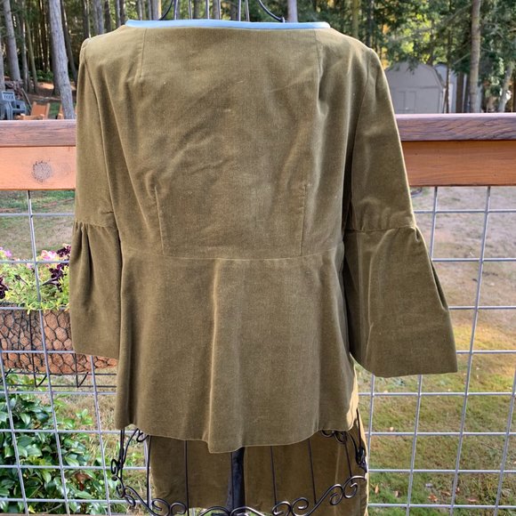 Ricco California Green Velvet 3/4 Sleeve Jacket/ Skirt and Blue Satin Blouse - Picture 4 of 15